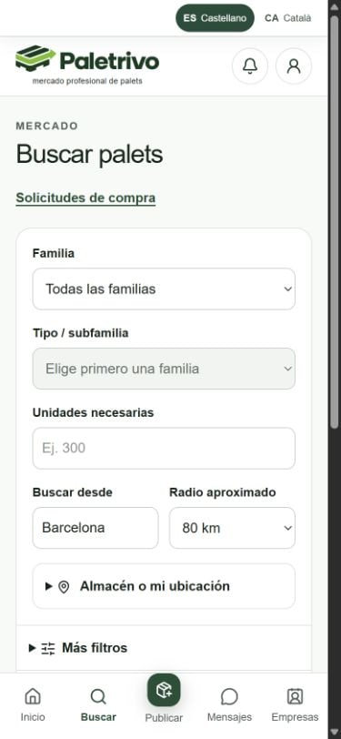 Paletrivo en un teléfono, mostrando la búsqueda de lotes con datos ficticios
